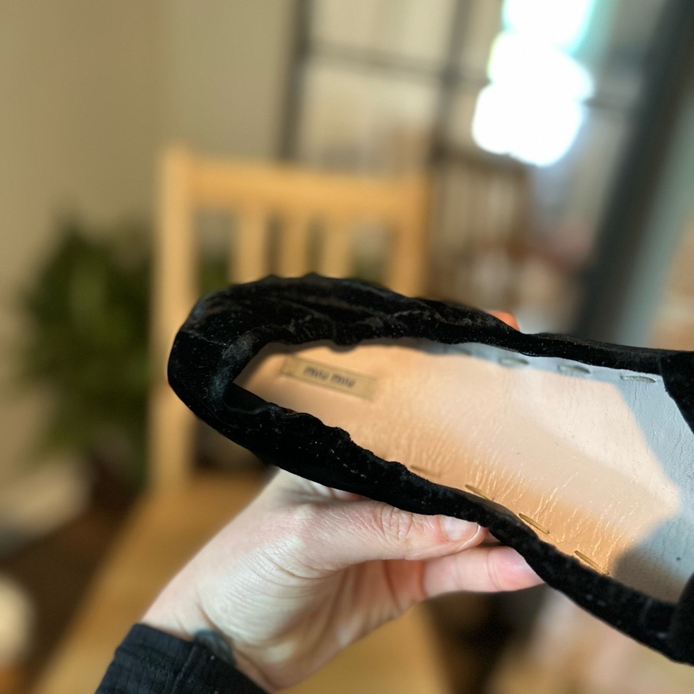 MIU MIU Black Velvet Bow Flats - Picture 5 of 6